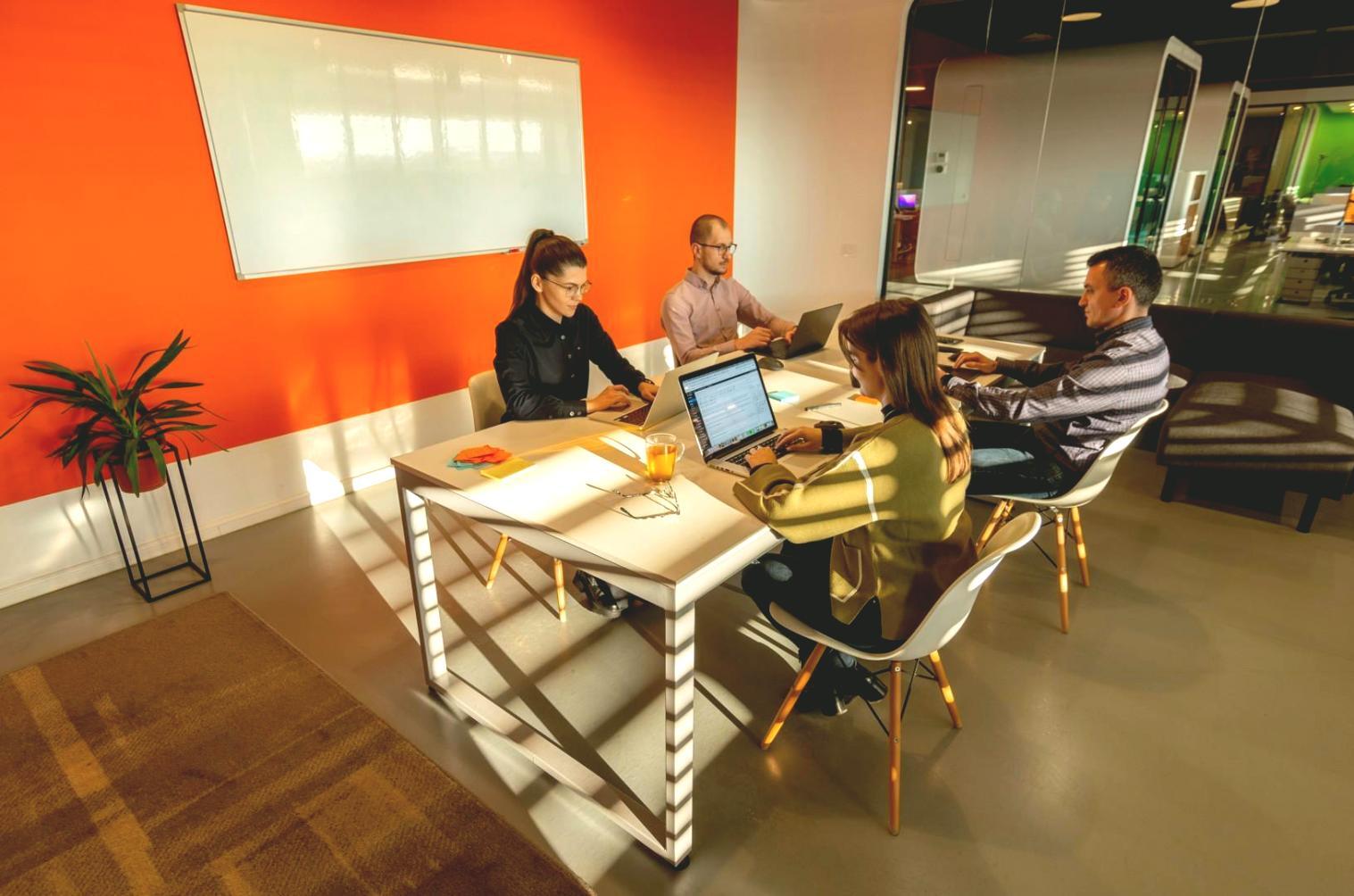 Financial analysis tools and startup metrics dashboard